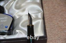 Stylo-plume Pelikan Souveran M1000 Noir Plumage 18C750 F Pointe Non Utilisée Encre Bleu Royal