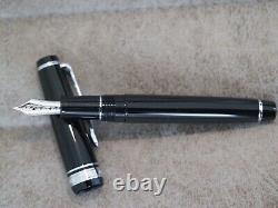 Stylo plume SAILOR Professional Gear Slim noir 14K Japon 1911