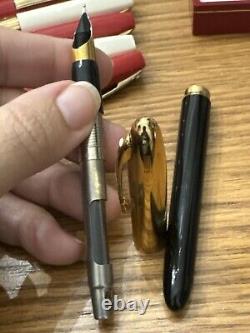 Stylo plume Sheaffer 23K E. P. avec plume de 18K, moyen, en boîte laquée noire