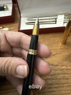 Stylo plume Sheaffer 23K E. P. avec plume de 18K, moyen, en boîte laquée noire