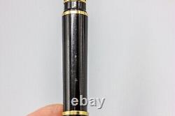 Stylo-plume Sheaffer Targa vintage en noir avec plume en or 14 carats