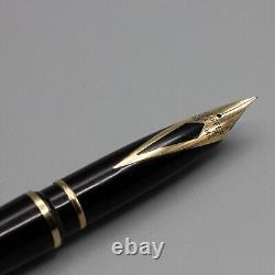 Stylo-plume Sheaffer Targa vintage en noir avec plume en or 14 carats