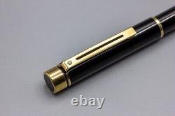 Stylo-plume Sheaffer Targa vintage en noir avec plume en or 14 carats