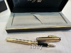 Stylo plume Signature Vintage en or 22 carats et laque noire croix