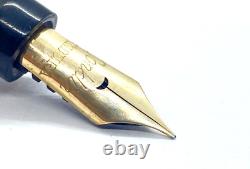 Stylo-plume Vintage Conklin Endura noir et nacre avec plume semi-flexible en or 14 carats de taille moyenne