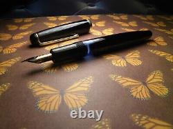 Stylo-plume Vintage Jet Black Montblanc 3-42 - Plume EF en or 14K - Allemagne années 1950