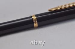 Stylo plume Waterman Gentleman en laque noire et or 18 carats, pointe large, dans sa boîte