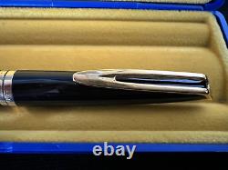 Stylo plume Waterman Pen en laque noire, avec marqueur en or 18 carats, de style vintage