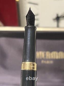 Stylo plume Waterman Perface Pen, en laque noire avec boîte dorée, marquage vintage