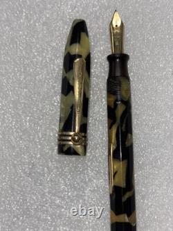 Stylo plume en or 14k avec médaillon en diamant taillé
