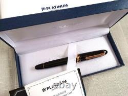 Stylo plume en platine Président Noir M