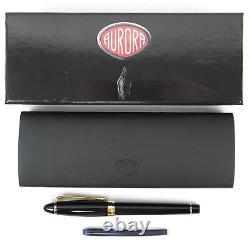 Stylo-plume en résine Aurora Ipsilon avec cartouche séparée noir avec encre bleue