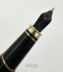 Stylo-plume noir Jean Pierre Lépine Paris France