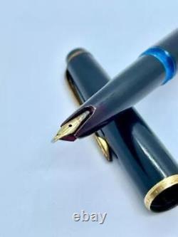 Stylo plume noir Montblanc No. 32 avec plume 14K 585 EF