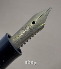 Vers 1950 Osmia 223, 14k / 585 Nib Flexible Fin, Remplissage par Bouton, (2/2) Nouveau Stock Ancien