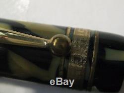 Vintage Chilton Fontaine Pen Marbre Piston Plume En Or 14k Jaune Vieux Noir Rempli